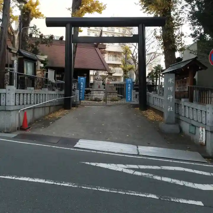 高円寺氷川神社の鳥居