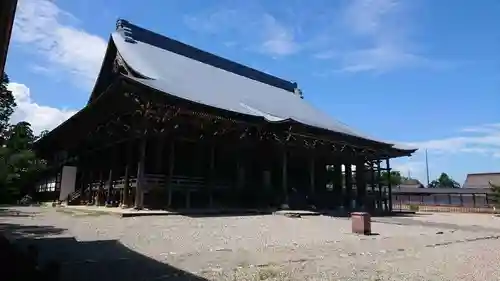 勝興寺の本殿・本堂