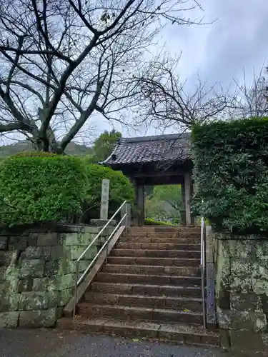 光触寺の山門