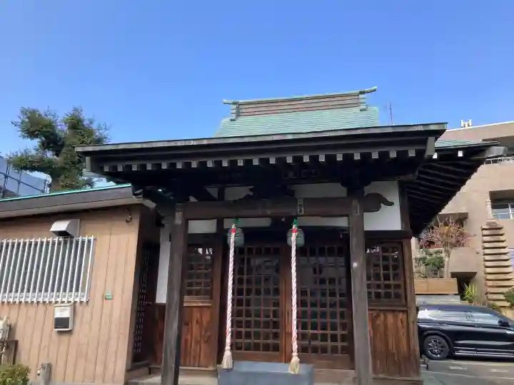 桜森稲荷神社の{uncategorized: "未分類", other: "その他", undefined: "問題あり", building: "その他建物", grave: "お墓", sacred_gate: "鳥居", guardian: "狛犬", statue: "像", buddha: "仏像", history: "歴史", nature: "自然", garden: "庭園", animal: "動物", pagoda: "塔", temizu: "手水舎", mountain_gate: "山門・神門", sanctuary: "本殿・本堂", subordinate: "末社・摂社", art: "芸術", scenery: "景色", jizo: "地蔵", ema: "絵馬", goshuin: "御朱印", omikuji: "おみくじ", items: "授与品その他", amulet: "お守り", goshuincho: "御朱印帳", eats: "食事", festival: "お祭り", votive_dance: "神楽", shichigosan: "七五三参", wedding: "結婚式", experience: "体験その他", initially: "初詣", around: "周辺", anti_infection: "感染症対策"}