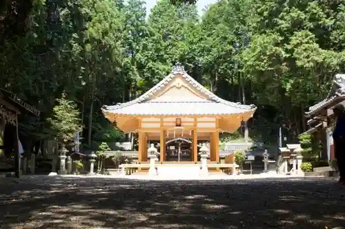 鏡神社の本殿