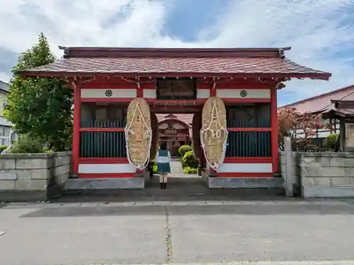 神宮寺の山門