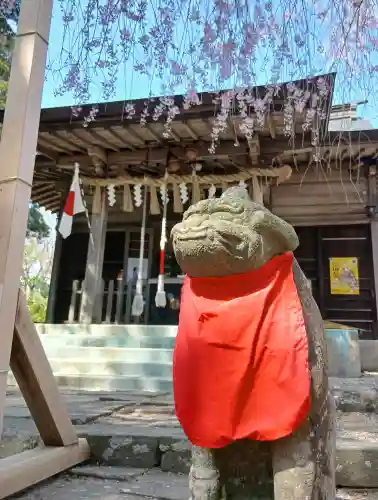 亀岡八幡宮の{uncategorized: "未分類", other: "その他", undefined: "問題あり", building: "その他建物", grave: "お墓", sacred_gate: "鳥居", guardian: "狛犬", statue: "像", buddha: "仏像", history: "歴史", nature: "自然", garden: "庭園", animal: "動物", pagoda: "塔", temizu: "手水舎", mountain_gate: "山門・神門", sanctuary: "本殿・本堂", subordinate: "末社・摂社", art: "芸術", scenery: "景色", jizo: "地蔵", ema: "絵馬", goshuin: "御朱印", omikuji: "おみくじ", items: "授与品その他", amulet: "お守り", goshuincho: "御朱印帳", eats: "食事", festival: "お祭り", votive_dance: "神楽", shichigosan: "七五三参", wedding: "結婚式", experience: "体験その他", initially: "初詣", around: "周辺", anti_infection: "感染症対策"}