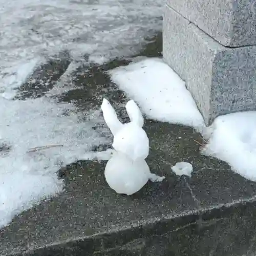 彌彦神社　(伊夜日子神社)の像