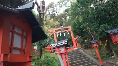 櫟谷宗像神社（松尾大社摂社）のその他建物