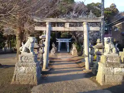 素鵞熊野神社の鳥居