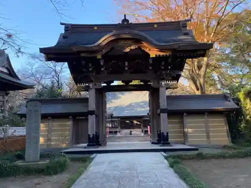 自性院の山門