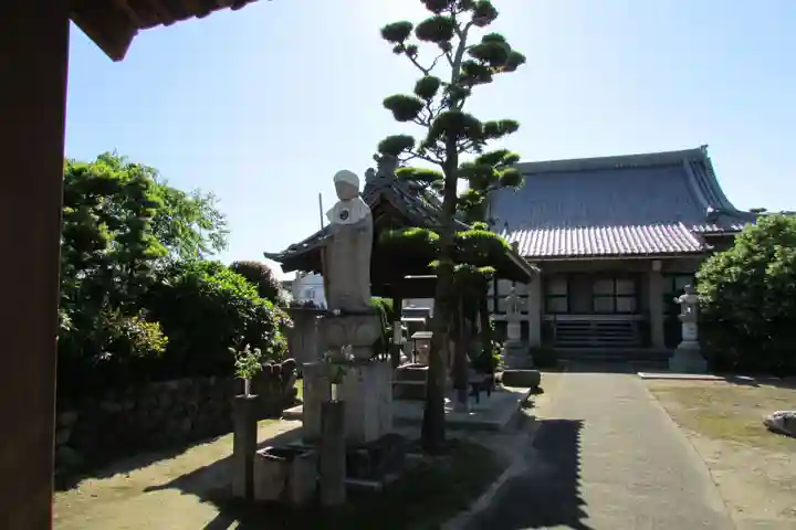 常福寺の本殿・本堂