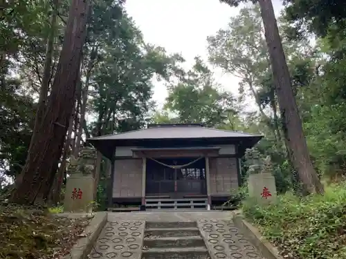 八幡神社の本殿・本堂