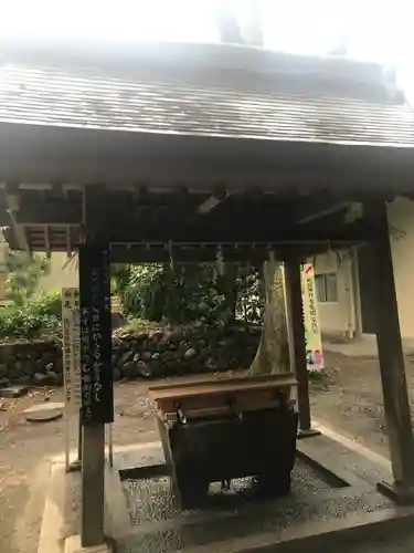 砥鹿神社（里宮）の手水舎