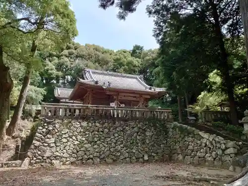 大神山八幡宮の本殿