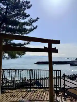 小谷石大明神の{uncategorized: "未分類", other: "その他", undefined: "問題あり", building: "その他建物", grave: "お墓", sacred_gate: "鳥居", guardian: "狛犬", statue: "像", buddha: "仏像", history: "歴史", nature: "自然", garden: "庭園", animal: "動物", pagoda: "塔", temizu: "手水舎", mountain_gate: "山門・神門", sanctuary: "本殿・本堂", subordinate: "末社・摂社", art: "芸術", scenery: "景色", jizo: "地蔵", ema: "絵馬", goshuin: "御朱印", omikuji: "おみくじ", items: "授与品その他", amulet: "お守り", goshuincho: "御朱印帳", eats: "食事", festival: "お祭り", votive_dance: "神楽", shichigosan: "七五三参", wedding: "結婚式", experience: "体験その他", initially: "初詣", around: "周辺", anti_infection: "感染症対策"}