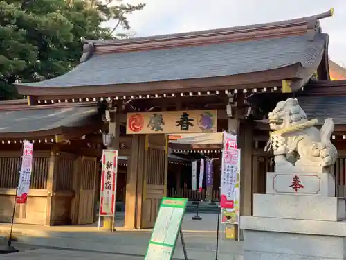 亀ケ池八幡宮の山門・神門