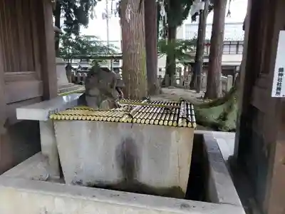劒神社の手水舎