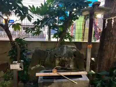 三光稲荷神社の手水舎