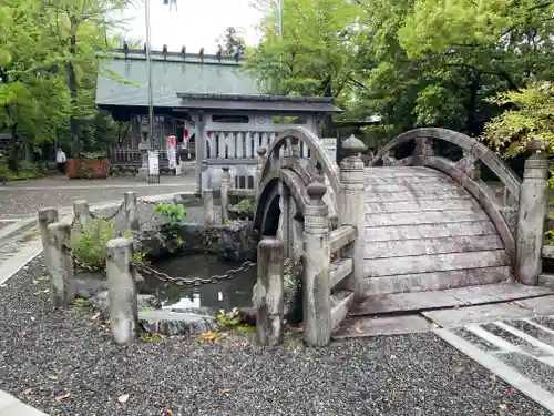 若宮神明社の庭園