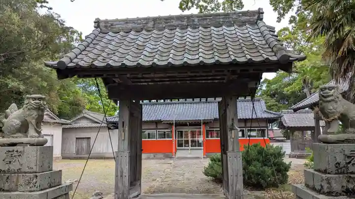 岩崎神社の山門・神門