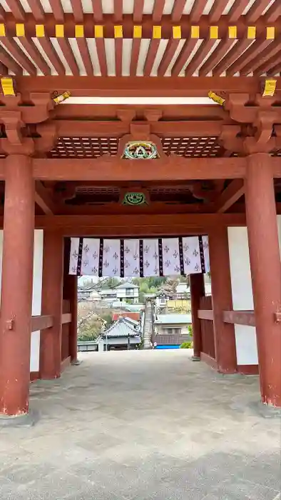 叡福寺の山門