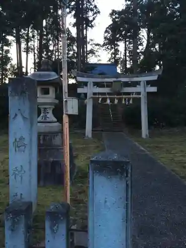 八幡神社（兜山古墳）の鳥居