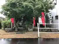 鬼の首塚のその他建物