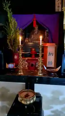 西興寺の本殿・本堂