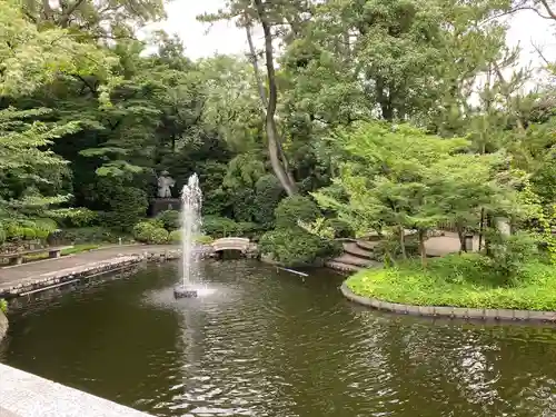 寒川神社の庭園