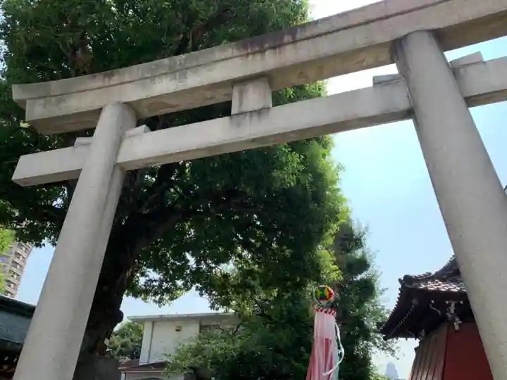 麻布氷川神社の鳥居
