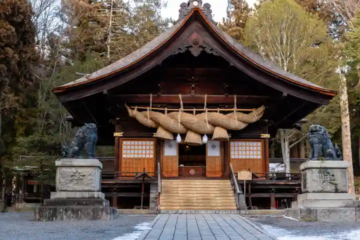 諏訪大社下社秋宮(長野県)