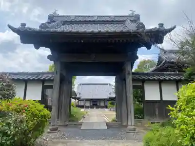 観音寺の{uncategorized: "未分類", other: "その他", undefined: "問題あり", building: "その他建物", grave: "お墓", sacred_gate: "鳥居", guardian: "狛犬", statue: "像", buddha: "仏像", history: "歴史", nature: "自然", garden: "庭園", animal: "動物", pagoda: "塔", temizu: "手水舎", mountain_gate: "山門・神門", sanctuary: "本殿・本堂", subordinate: "末社・摂社", art: "芸術", scenery: "景色", jizo: "地蔵", ema: "絵馬", goshuin: "御朱印", omikuji: "おみくじ", items: "授与品その他", amulet: "お守り", goshuincho: "御朱印帳", eats: "食事", festival: "お祭り", votive_dance: "神楽", shichigosan: "七五三参", wedding: "結婚式", experience: "体験その他", initially: "初詣", around: "周辺", anti_infection: "感染症対策"}