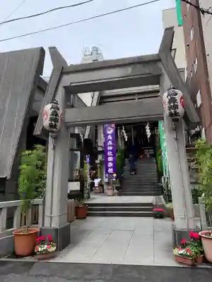 烏森神社の鳥居