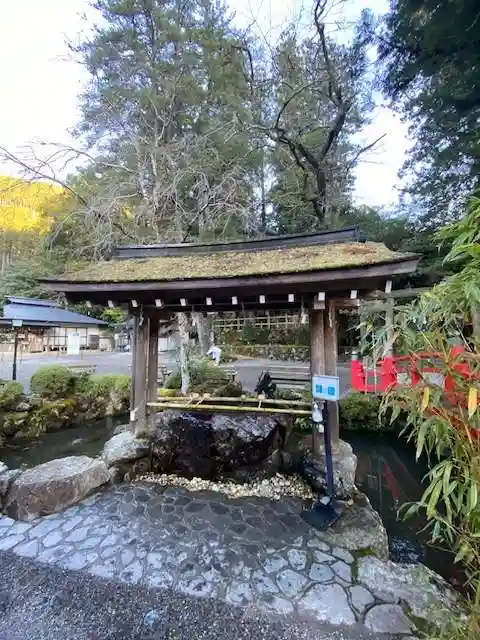 天河大辨財天社の手水舎