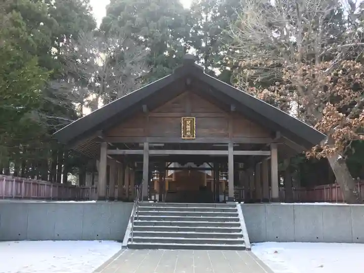 開拓神社の本殿・本堂