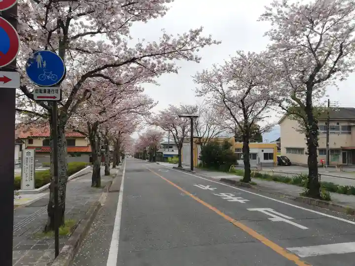 武田神社の周辺
