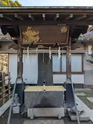 品川神社の手水舎