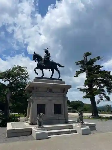 宮城縣護國神社の像