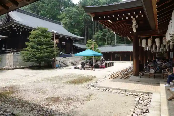 近江神宮の本殿・本堂