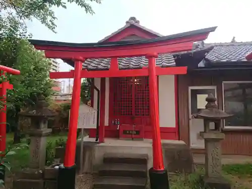 豊竹稲荷神社の本殿・本堂