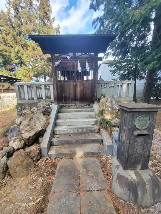 御厨神社(福富町)の末社・摂社