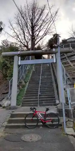 神明社の鳥居