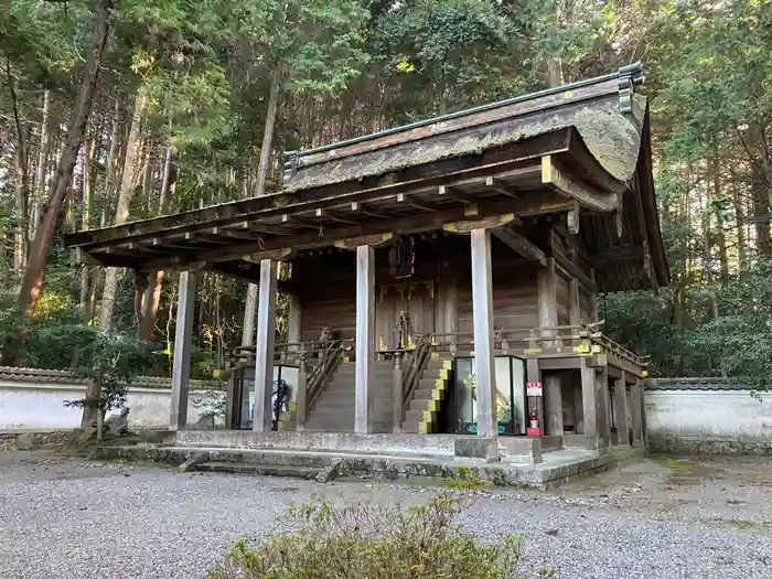 吉御子神社の本殿