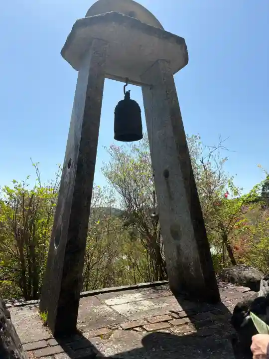 善住禅寺の{uncategorized: "未分類", other: "その他", undefined: "問題あり", building: "その他建物", grave: "お墓", sacred_gate: "鳥居", guardian: "狛犬", statue: "像", buddha: "仏像", history: "歴史", nature: "自然", garden: "庭園", animal: "動物", pagoda: "塔", temizu: "手水舎", mountain_gate: "山門・神門", sanctuary: "本殿・本堂", subordinate: "末社・摂社", art: "芸術", scenery: "景色", jizo: "地蔵", ema: "絵馬", goshuin: "御朱印", omikuji: "おみくじ", items: "授与品その他", amulet: "お守り", goshuincho: "御朱印帳", eats: "食事", festival: "お祭り", votive_dance: "神楽", shichigosan: "七五三参", wedding: "結婚式", experience: "体験その他", initially: "初詣", around: "周辺", anti_infection: "感染症対策"}