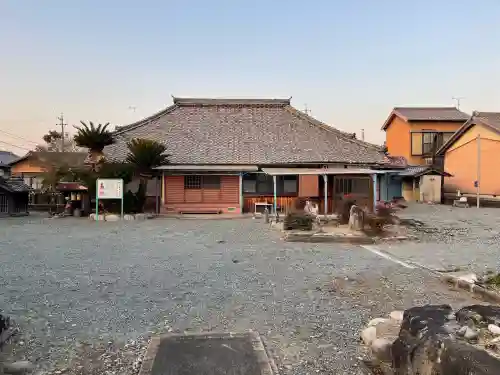 真栄寺の{uncategorized: "未分類", other: "その他", undefined: "問題あり", building: "その他建物", grave: "お墓", sacred_gate: "鳥居", guardian: "狛犬", statue: "像", buddha: "仏像", history: "歴史", nature: "自然", garden: "庭園", animal: "動物", pagoda: "塔", temizu: "手水舎", mountain_gate: "山門・神門", sanctuary: "本殿・本堂", subordinate: "末社・摂社", art: "芸術", scenery: "景色", jizo: "地蔵", ema: "絵馬", goshuin: "御朱印", omikuji: "おみくじ", items: "授与品その他", amulet: "お守り", goshuincho: "御朱印帳", eats: "食事", festival: "お祭り", votive_dance: "神楽", shichigosan: "七五三参", wedding: "結婚式", experience: "体験その他", initially: "初詣", around: "周辺", anti_infection: "感染症対策"}