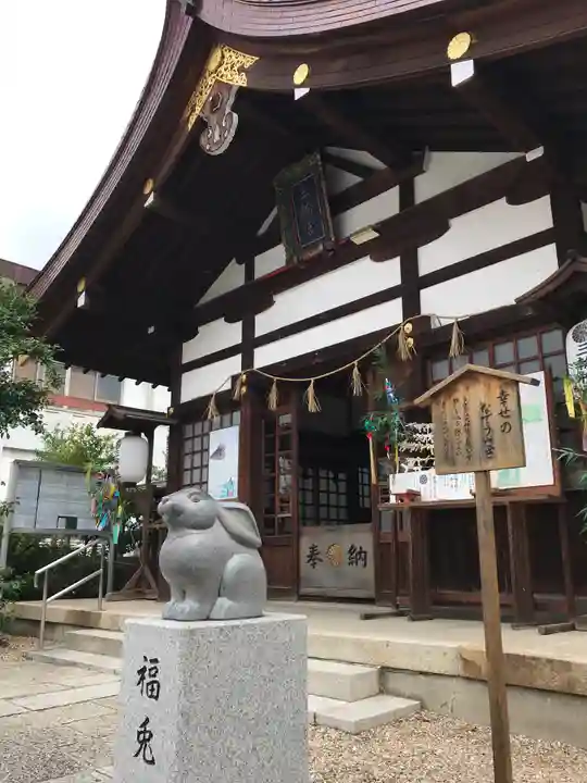 三輪神社の本殿・本堂