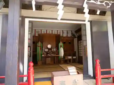 五柱稲荷神社の{uncategorized: "未分類", other: "その他", undefined: "問題あり", building: "その他建物", grave: "お墓", sacred_gate: "鳥居", guardian: "狛犬", statue: "像", buddha: "仏像", history: "歴史", nature: "自然", garden: "庭園", animal: "動物", pagoda: "塔", temizu: "手水舎", mountain_gate: "山門・神門", sanctuary: "本殿・本堂", subordinate: "末社・摂社", art: "芸術", scenery: "景色", jizo: "地蔵", ema: "絵馬", goshuin: "御朱印", omikuji: "おみくじ", items: "授与品その他", amulet: "お守り", goshuincho: "御朱印帳", eats: "食事", festival: "お祭り", votive_dance: "神楽", shichigosan: "七五三参", wedding: "結婚式", experience: "体験その他", initially: "初詣", around: "周辺", anti_infection: "感染症対策"}