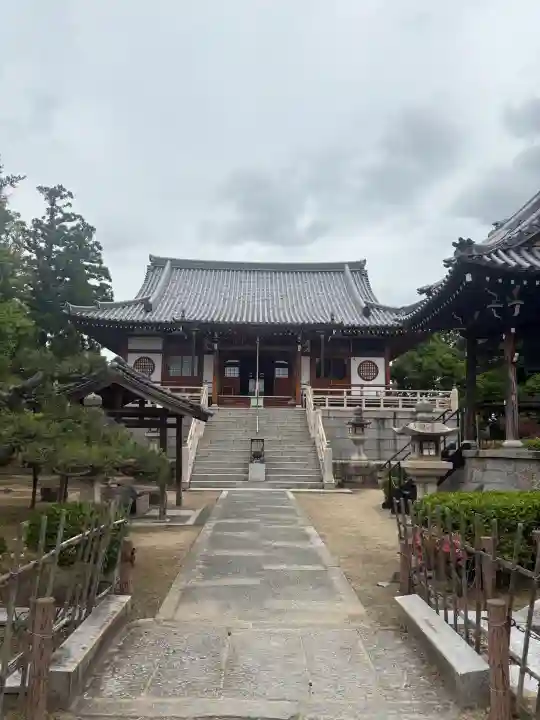 達磨寺の{uncategorized: "未分類", other: "その他", undefined: "問題あり", building: "その他建物", grave: "お墓", sacred_gate: "鳥居", guardian: "狛犬", statue: "像", buddha: "仏像", history: "歴史", nature: "自然", garden: "庭園", animal: "動物", pagoda: "塔", temizu: "手水舎", mountain_gate: "山門・神門", sanctuary: "本殿・本堂", subordinate: "末社・摂社", art: "芸術", scenery: "景色", jizo: "地蔵", ema: "絵馬", goshuin: "御朱印", omikuji: "おみくじ", items: "授与品その他", amulet: "お守り", goshuincho: "御朱印帳", eats: "食事", festival: "お祭り", votive_dance: "神楽", shichigosan: "七五三参", wedding: "結婚式", experience: "体験その他", initially: "初詣", around: "周辺", anti_infection: "感染症対策"}