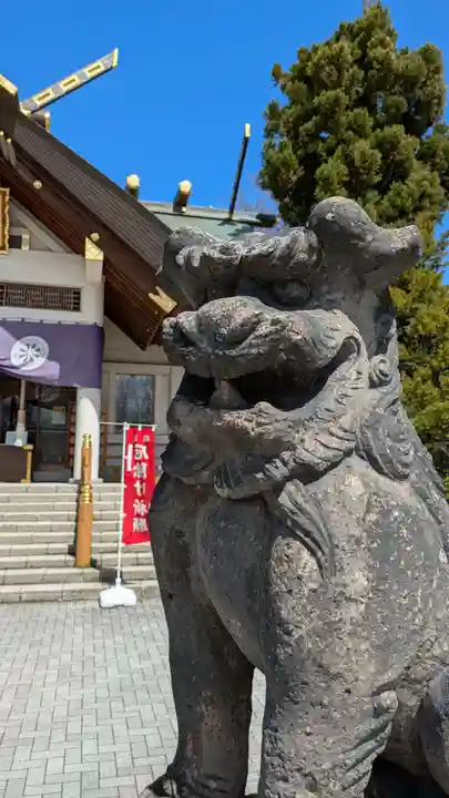 烈々布神社の狛犬