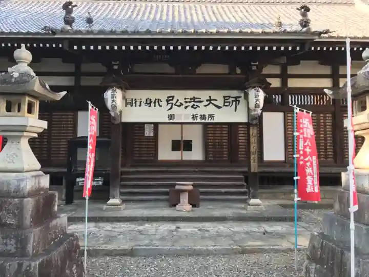 鴨江寺の本殿・本堂