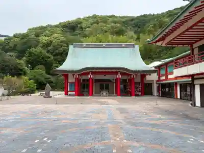 身代り不動尊(大明王院)の{uncategorized: "未分類", other: "その他", undefined: "問題あり", building: "その他建物", grave: "お墓", sacred_gate: "鳥居", guardian: "狛犬", statue: "像", buddha: "仏像", history: "歴史", nature: "自然", garden: "庭園", animal: "動物", pagoda: "塔", temizu: "手水舎", mountain_gate: "山門・神門", sanctuary: "本殿・本堂", subordinate: "末社・摂社", art: "芸術", scenery: "景色", jizo: "地蔵", ema: "絵馬", goshuin: "御朱印", omikuji: "おみくじ", items: "授与品その他", amulet: "お守り", goshuincho: "御朱印帳", eats: "食事", festival: "お祭り", votive_dance: "神楽", shichigosan: "七五三参", wedding: "結婚式", experience: "体験その他", initially: "初詣", around: "周辺", anti_infection: "感染症対策"}