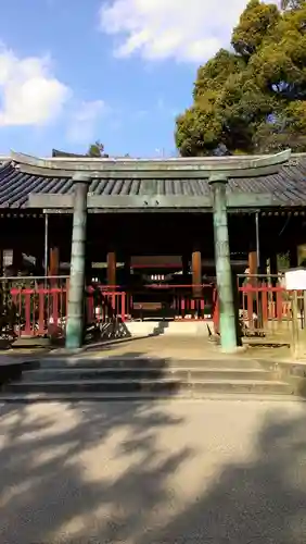 三翁神社の鳥居