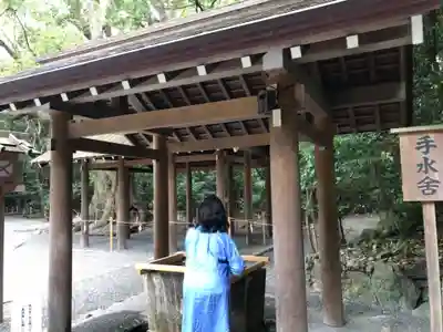 月夜見宮（豊受大神宮別宮）の手水舎